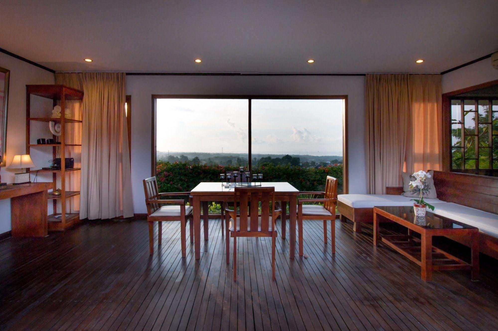 Airis Luxury Villas And Spa Uluwatu  Exterior photo